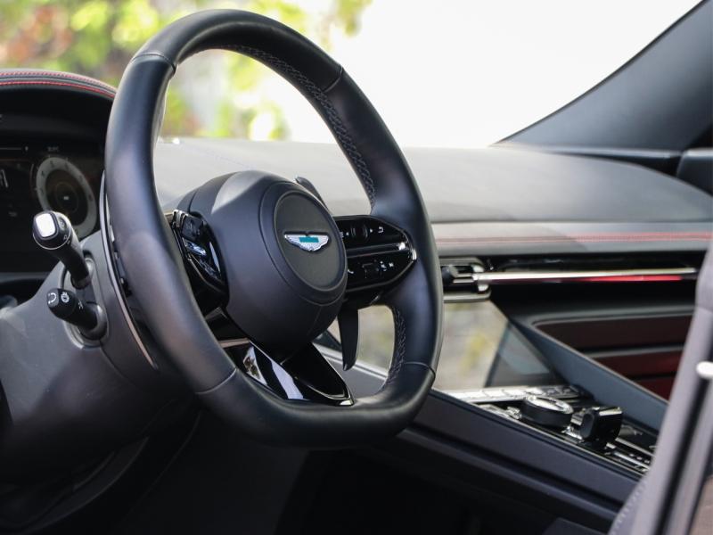 Image ASTON MARTIN Db 12 Coupé