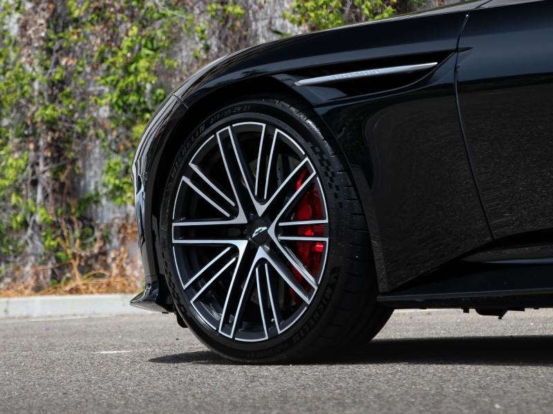 Image ASTON MARTIN DB12 V8 4.0 680ch BVA8