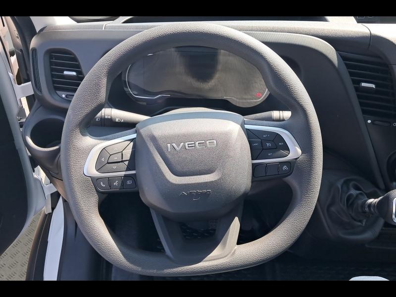 Image IVECO Daily CCb 35C16H empattement 4100 3.0