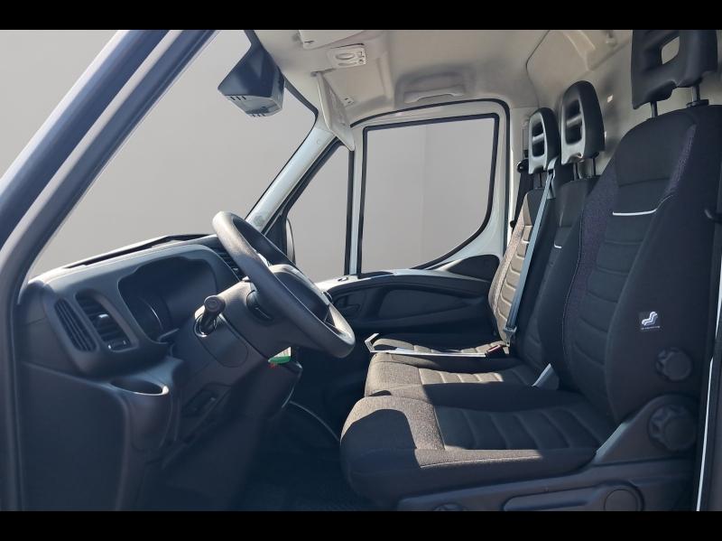 Image IVECO Daily CCb 35C16H empattement 4100 3.0