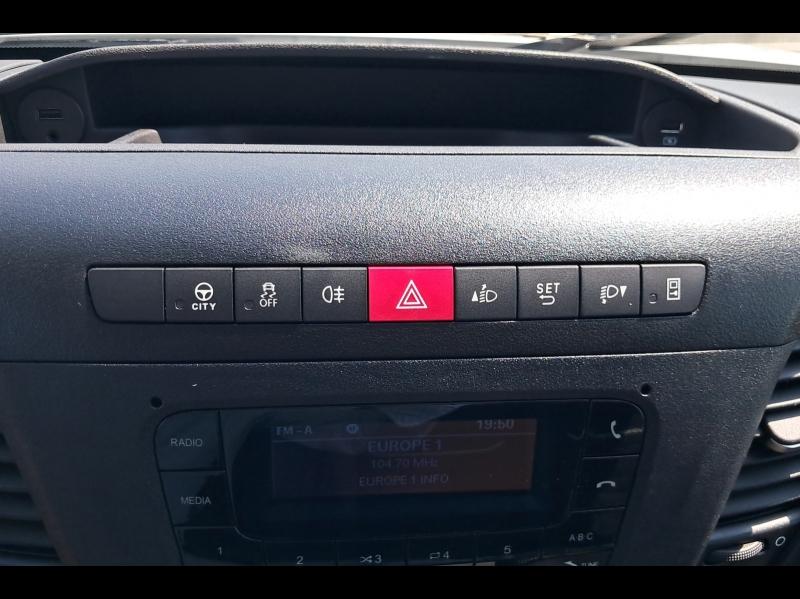 Image IVECO Daily CCb Iveco Daily CCb 35-160H / 3.0 160CH / CAISSE & HAYON / 35C16 / 2024 /