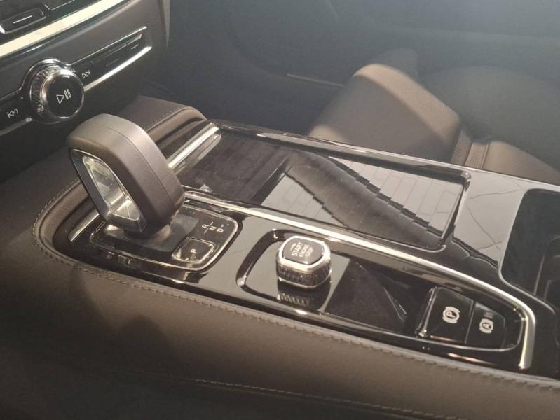 Image VOLVO V60 T6 AWD 253+145ch Plus Style Dark Geartronic 8