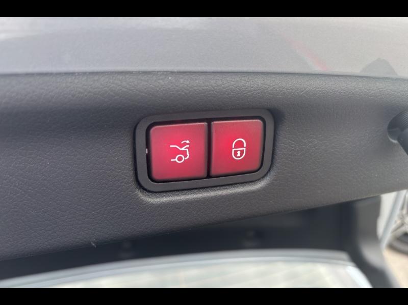 Image MERCEDES-BENZ Classe C 220 d 200ch Avantgarde Line 4Matic