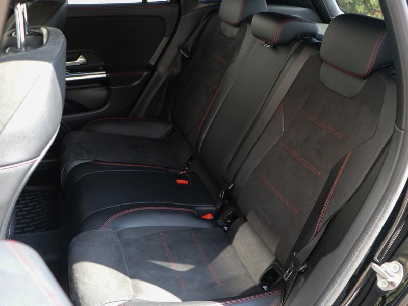 Image MERCEDES-BENZ GLA 200 163ch AMG Line 7G-DCT