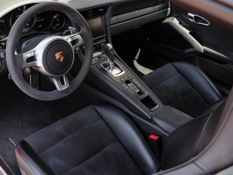Image PORSCHE 911 Coupe Carrera GTS PDK