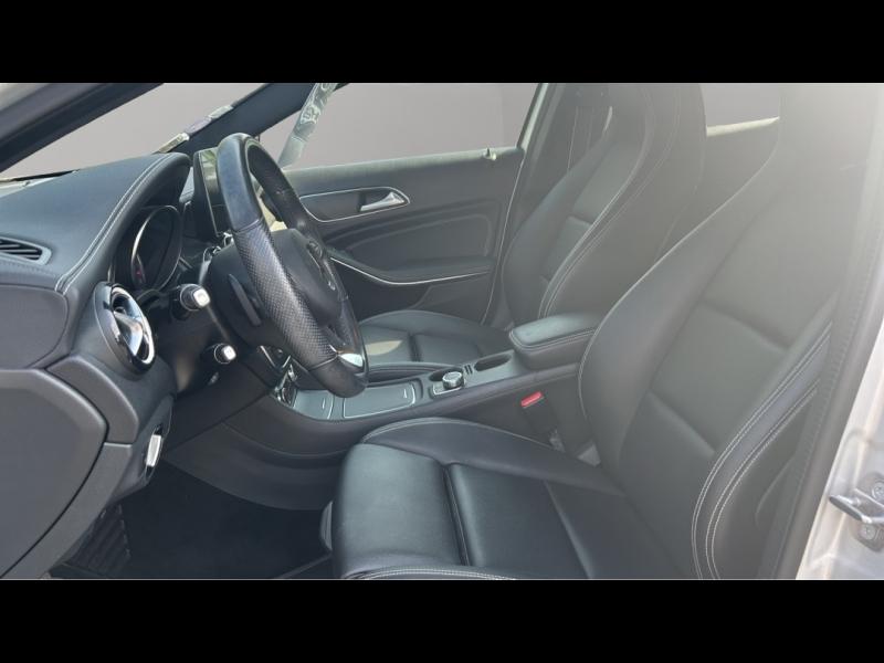 Image MERCEDES-BENZ GLA 200 156ch Fascination 7G-DCT Euro6d-T