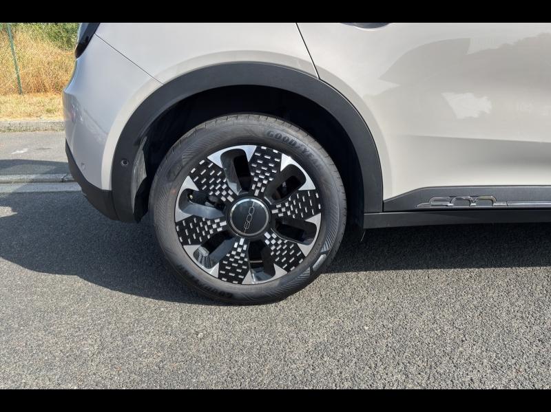 Image FIAT 600 1.2 Hybrid Turbo 110ch La Prima eDCT6