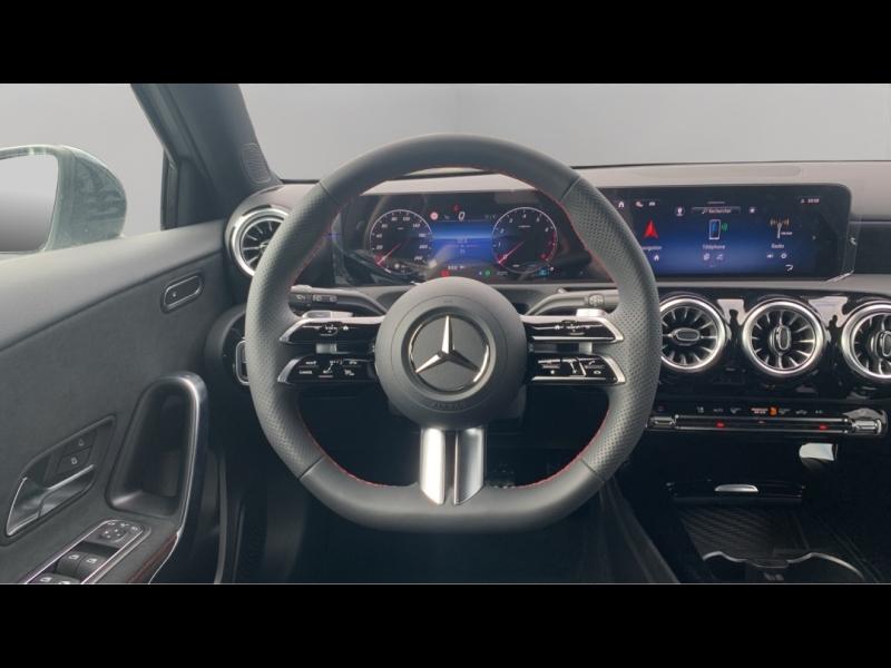 Image MERCEDES-BENZ Classe A 200 163ch Star Edition 7G-DCT