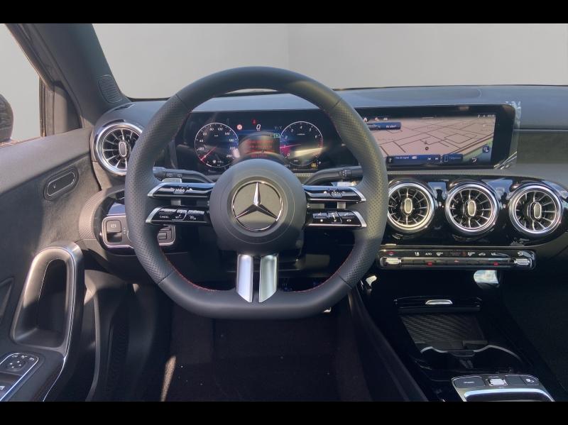 Image MERCEDES-BENZ Classe A 180 136ch Star Edition 7G-DCT