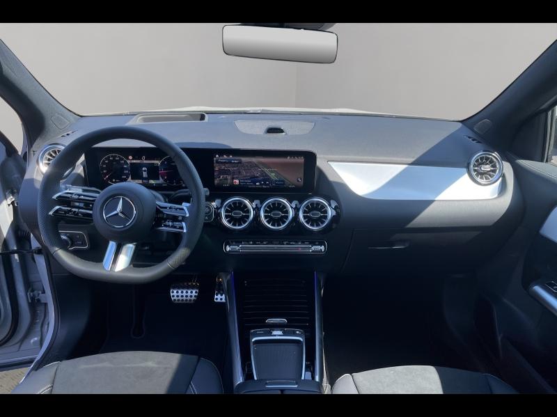 Image MERCEDES-BENZ GLA 200 d 150ch AMG Exclusive Design 8G-DCT
