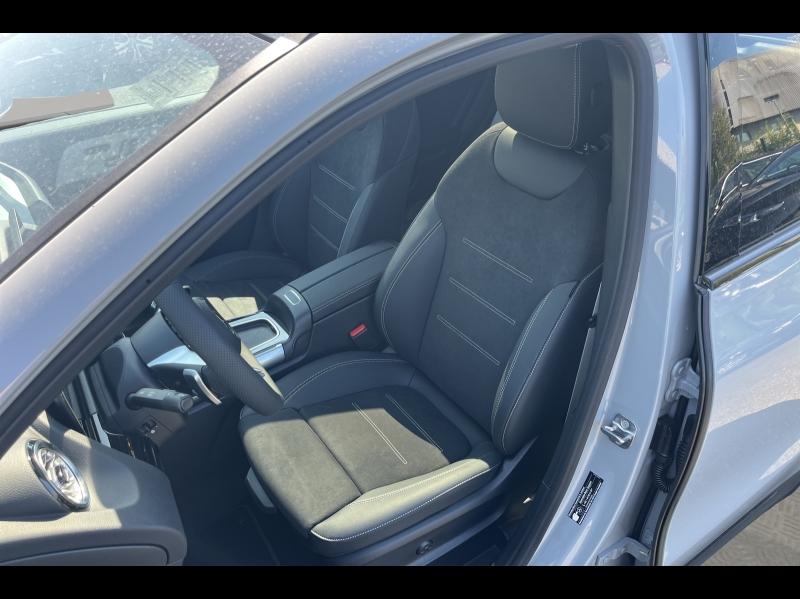 Image MERCEDES-BENZ GLA 200 d 150ch AMG Exclusive Design 8G-DCT