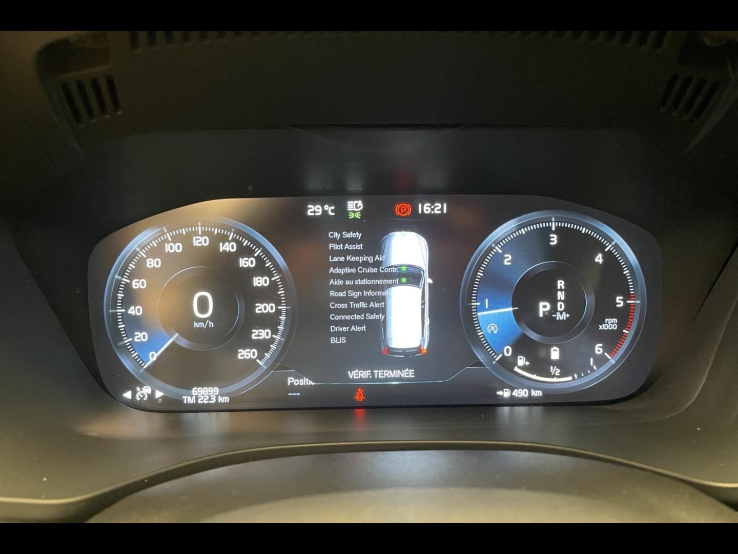 Image VOLVO XC60 B4 AdBlue 197ch R-Design Geartronic
