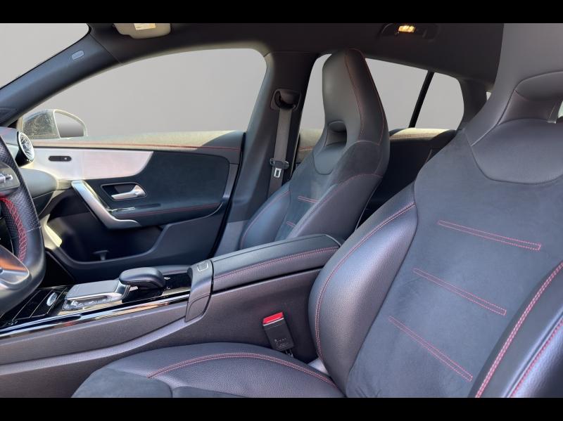 Image MERCEDES-BENZ CLA Shooting Brake 220 d 190ch AMG Line 8G-DCT