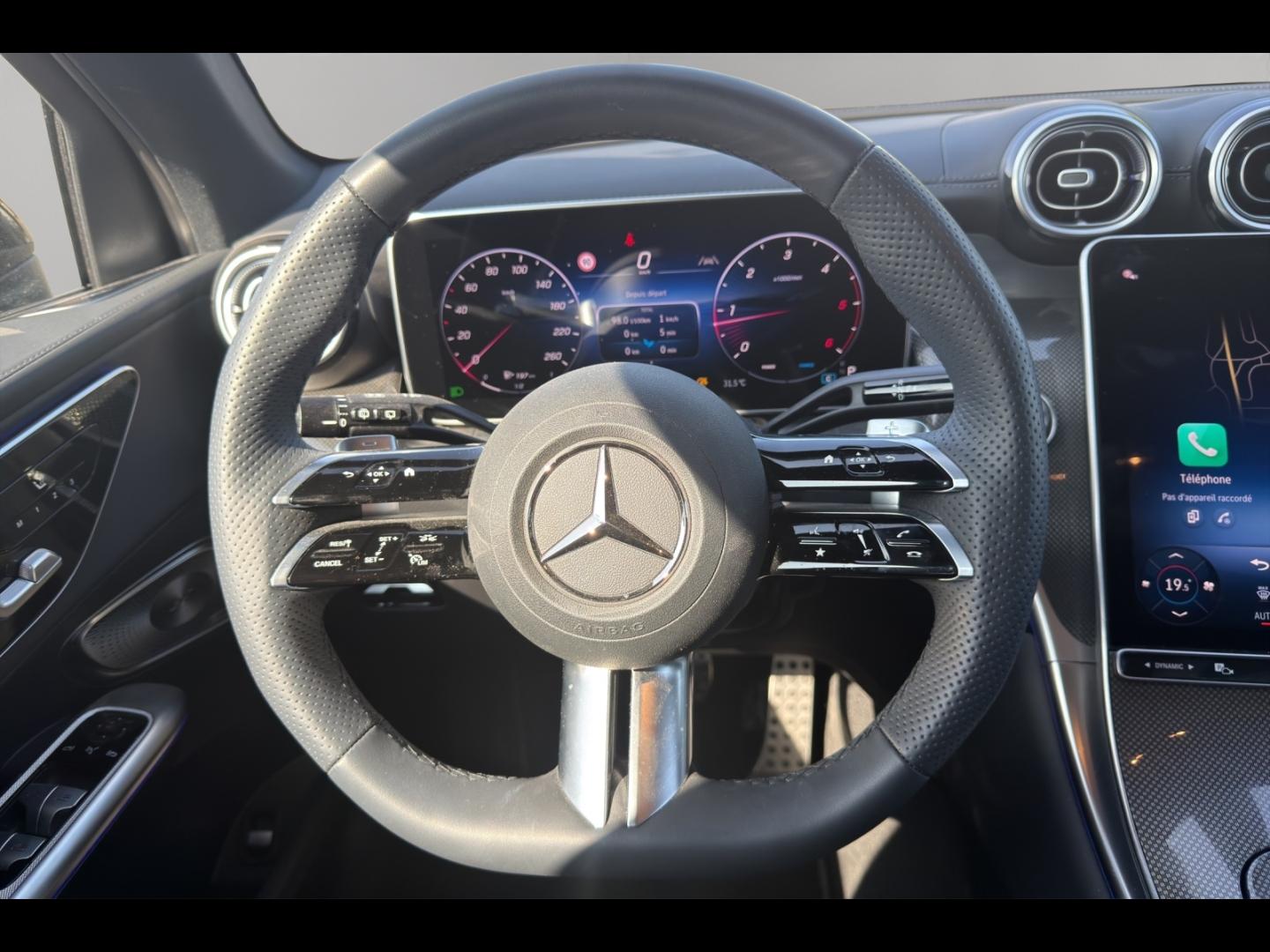 Image MERCEDES-BENZ GLC 220 d 197ch AMG Line 4Matic 9G-Tronic