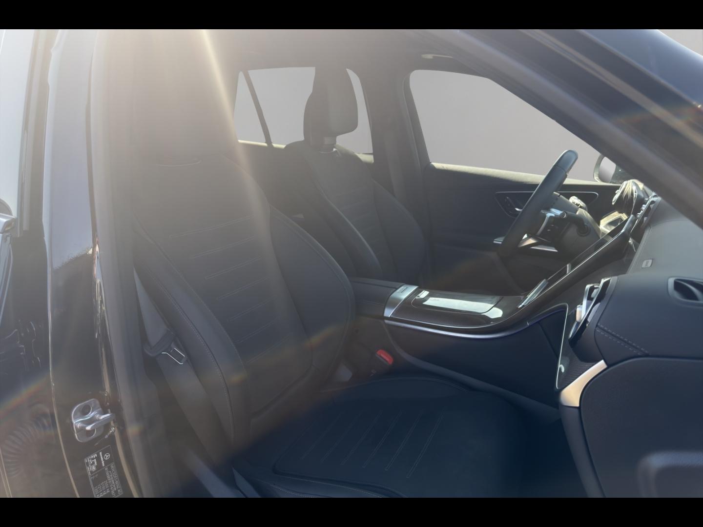 Image MERCEDES-BENZ GLC 220 d 197ch AMG Line 4Matic 9G-Tronic