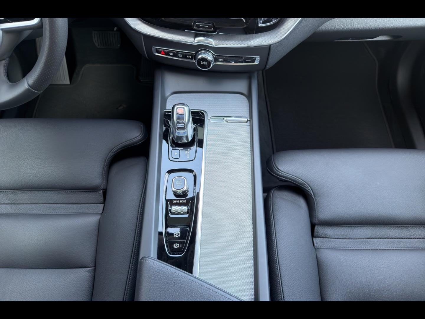 Image VOLVO XC60 T8 Twin Engine 303 + 87ch Inscription Luxe Geartronic