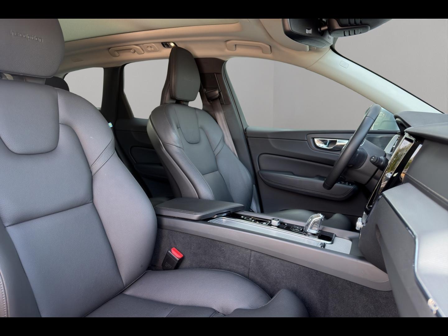 Image VOLVO XC60 T8 Twin Engine 303 + 87ch Inscription Luxe Geartronic