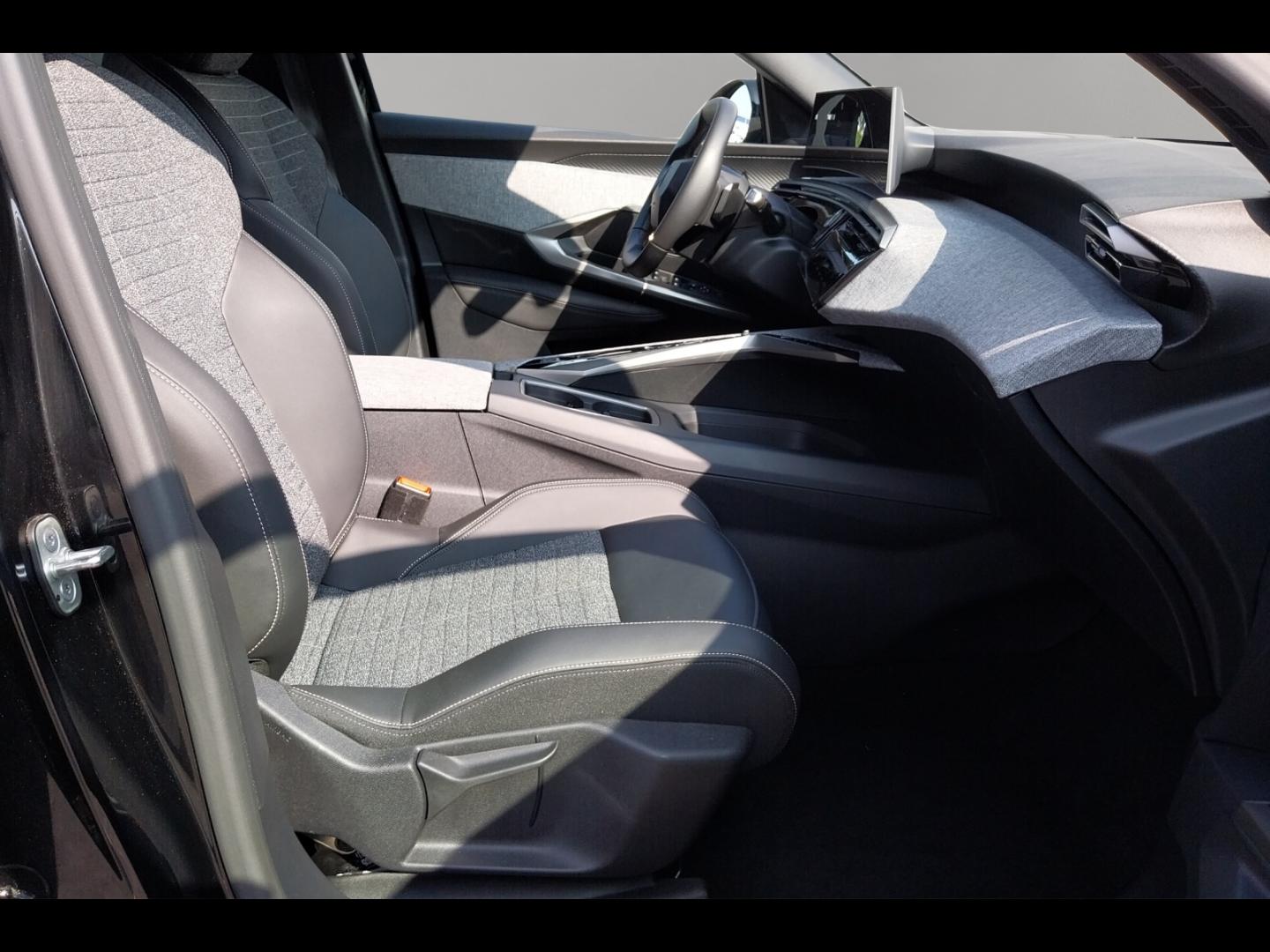 Image PEUGEOT 5008 Hybrid 145ch Allure e-DCS6