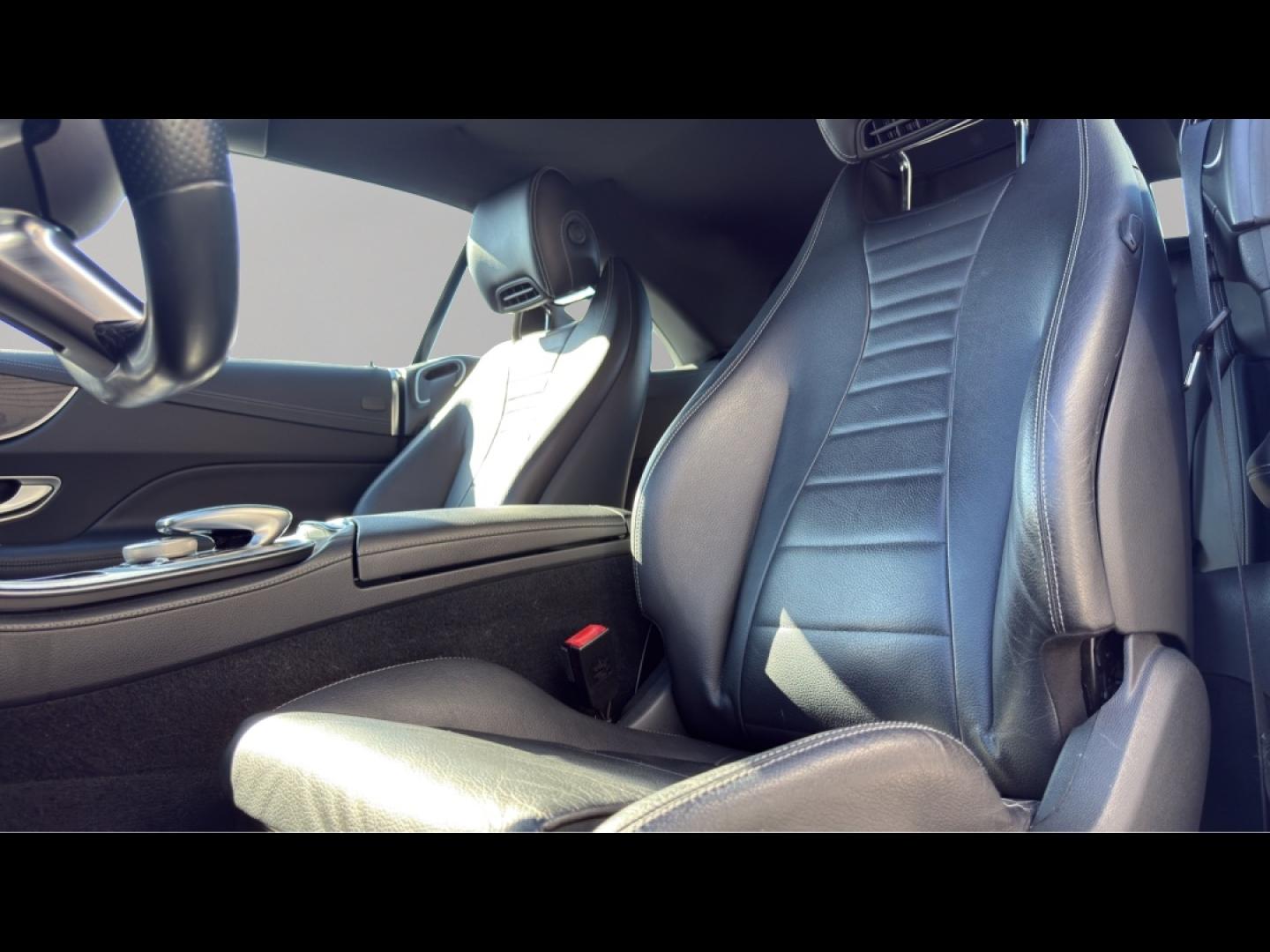 Image MERCEDES-BENZ Classe E Cabriolet 220 d 194ch AMG Line 9G-Tronic