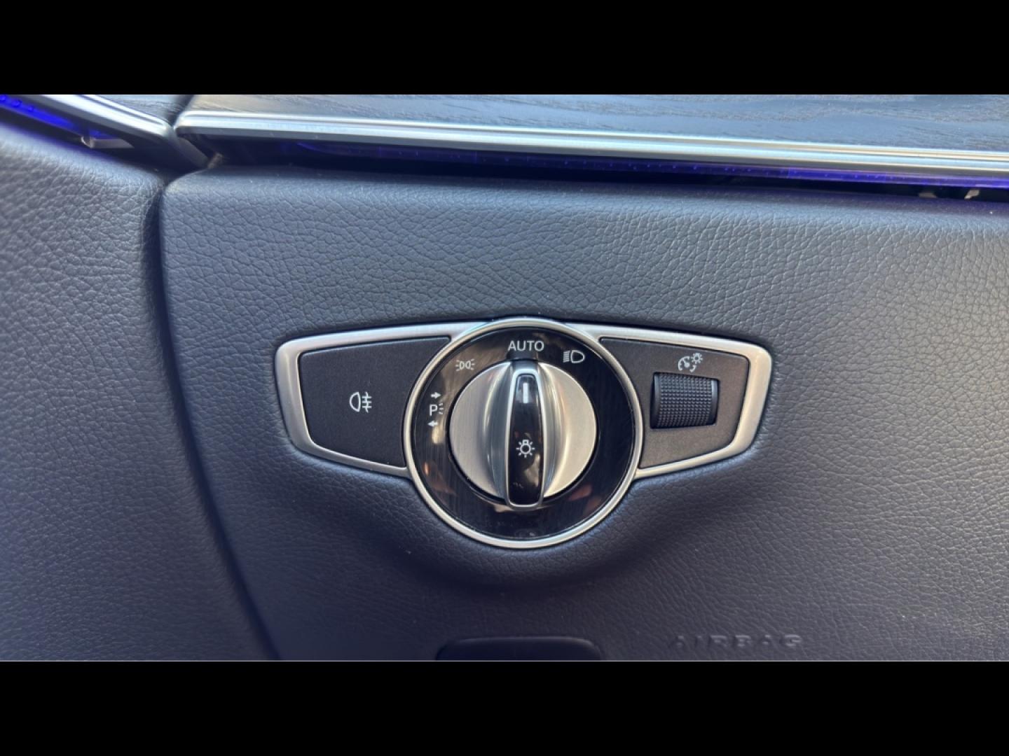 Image MERCEDES-BENZ Classe E Cabriolet 220 d 194ch AMG Line 9G-Tronic