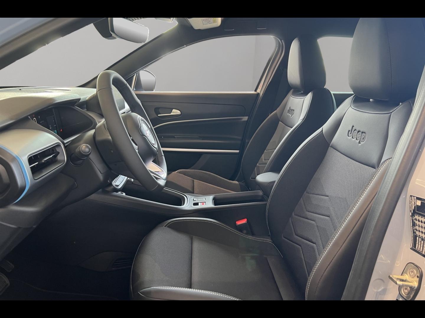 Image JEEP Avenger Electrique 156ch 54kWh Summit