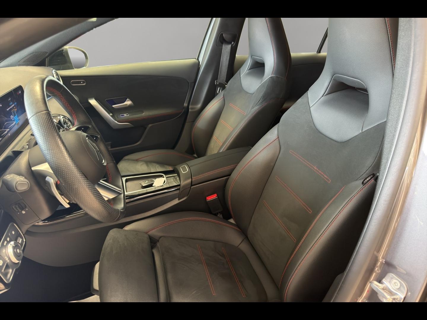Image MERCEDES-BENZ Classe A 250 e 163+109ch AMG Line 8G-DCT