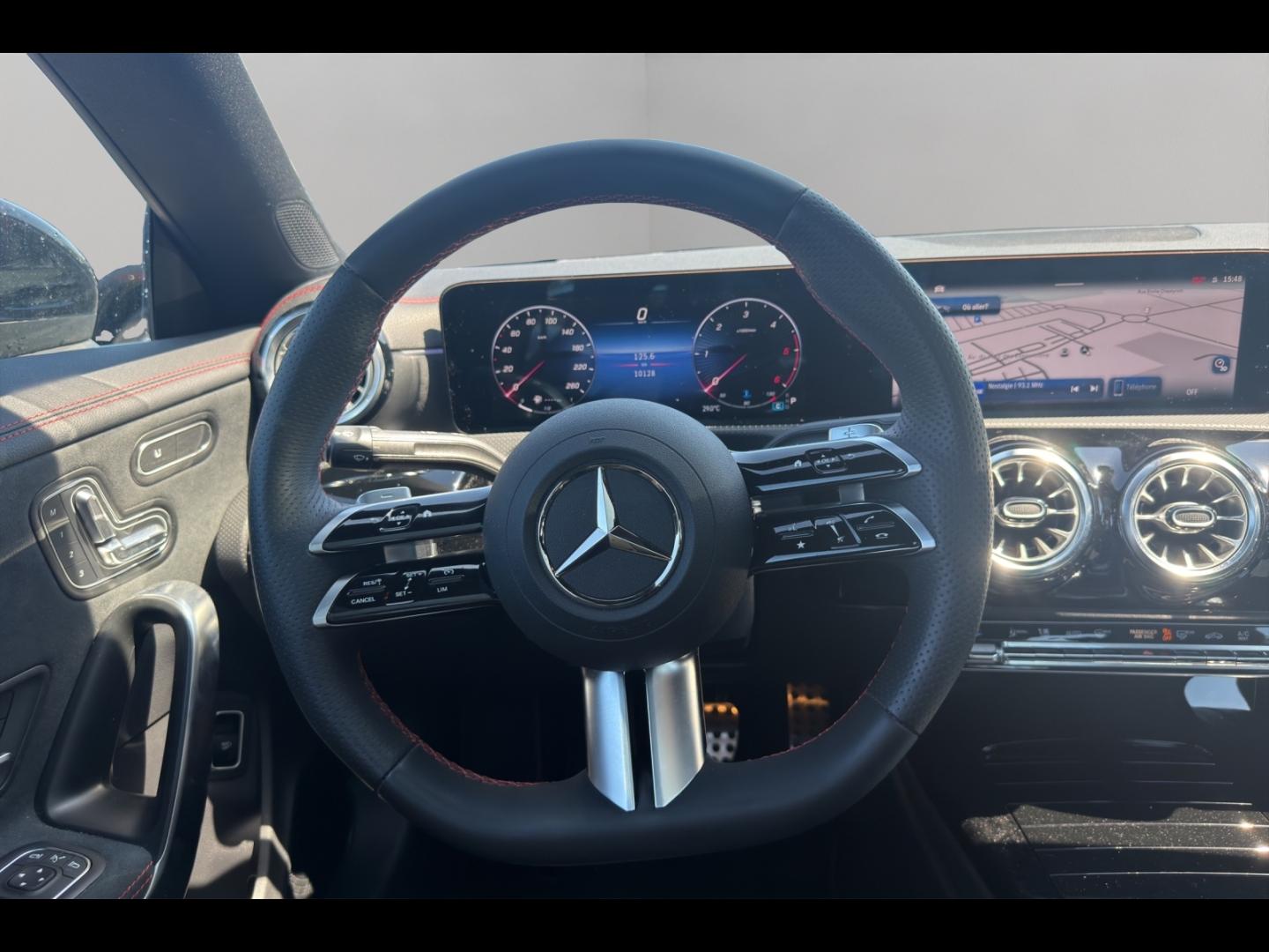 Image MERCEDES-BENZ CLA 200 d 150ch AMG Line 8G-DCT