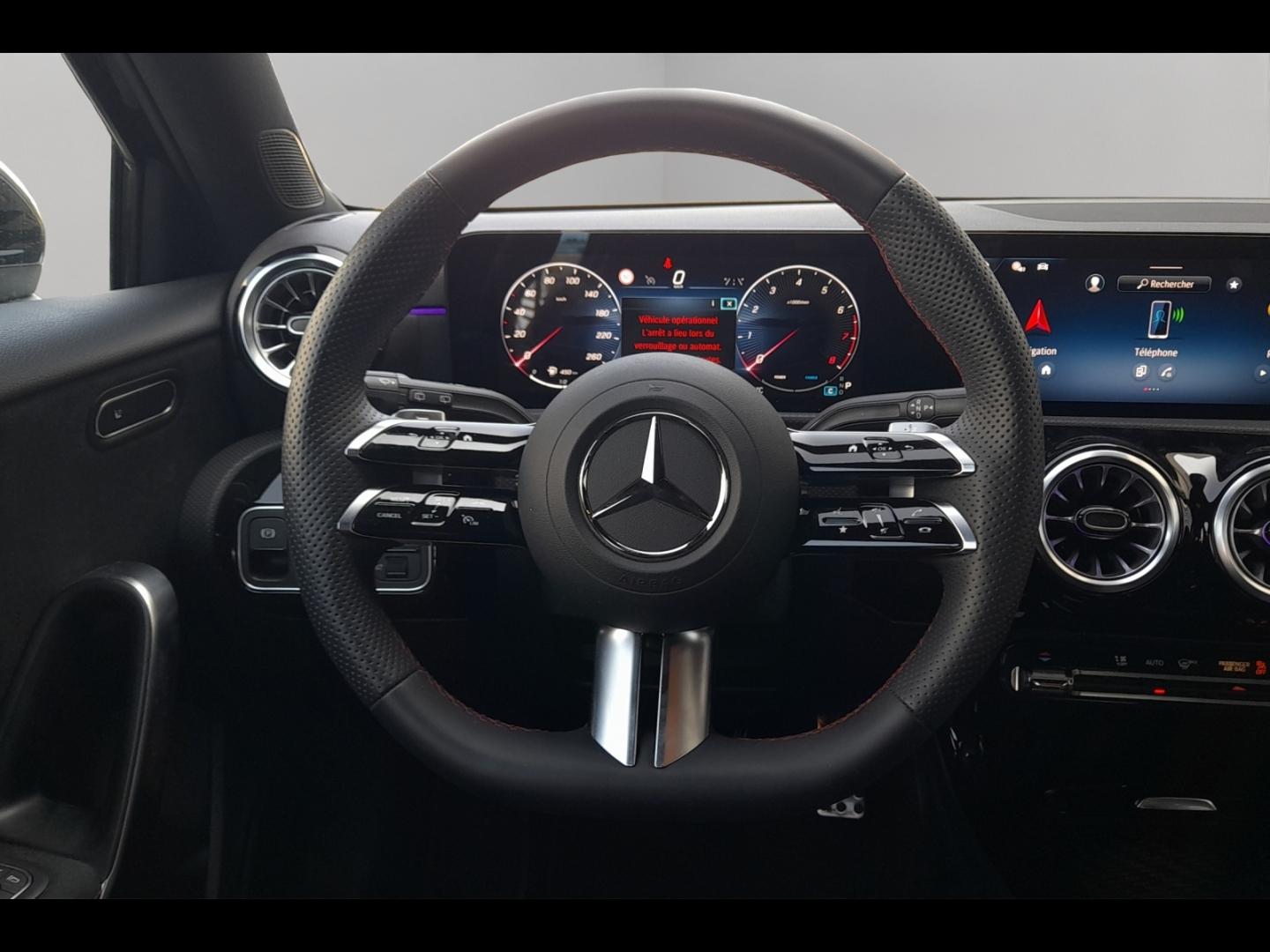 Image MERCEDES-BENZ Classe A 180 136ch Star Edition 7G-DCT