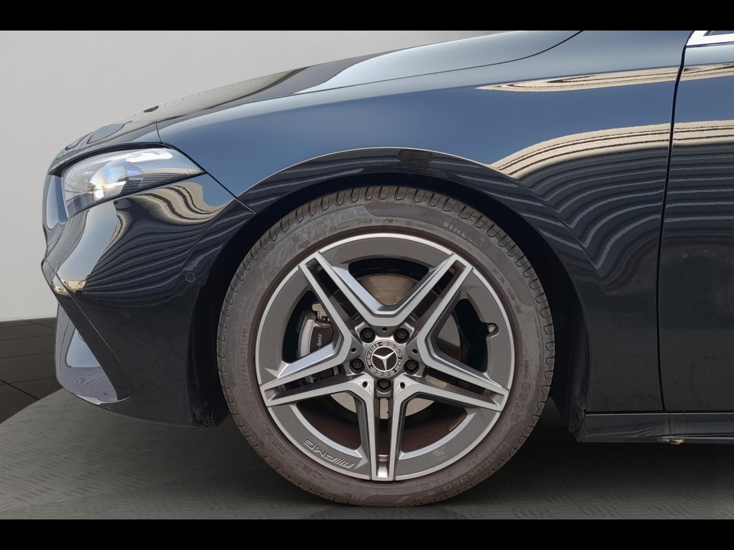 Image MERCEDES-BENZ Classe A 180 136ch Star Edition 7G-DCT