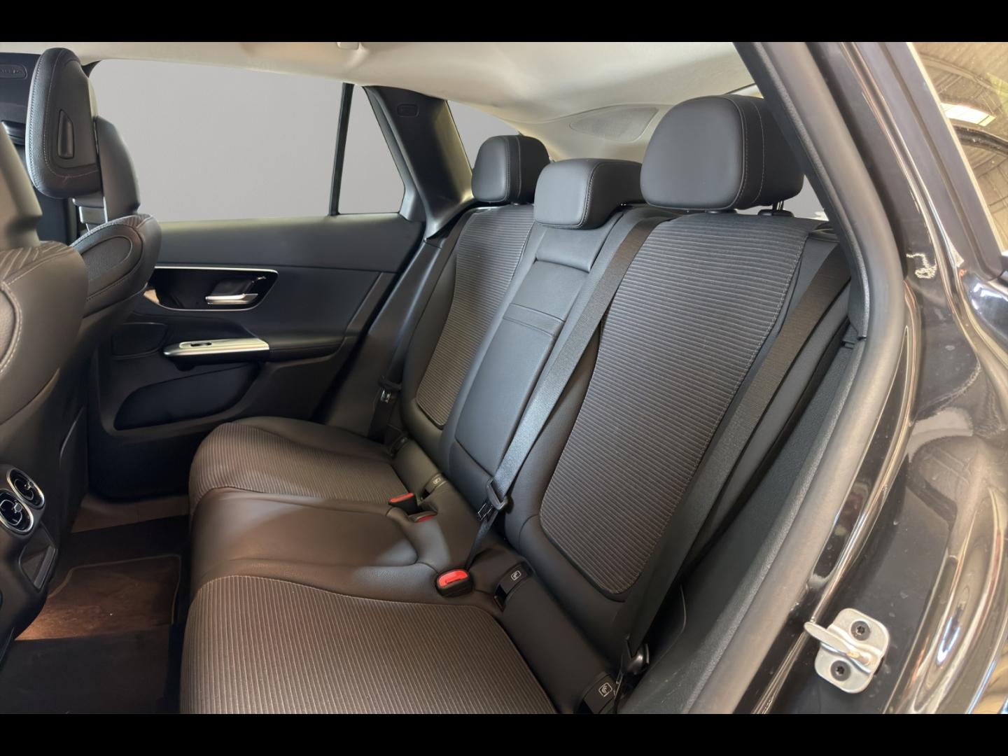 Image MERCEDES-BENZ GLC 220 d 197ch Business Line 4Matic 9G-Tronic