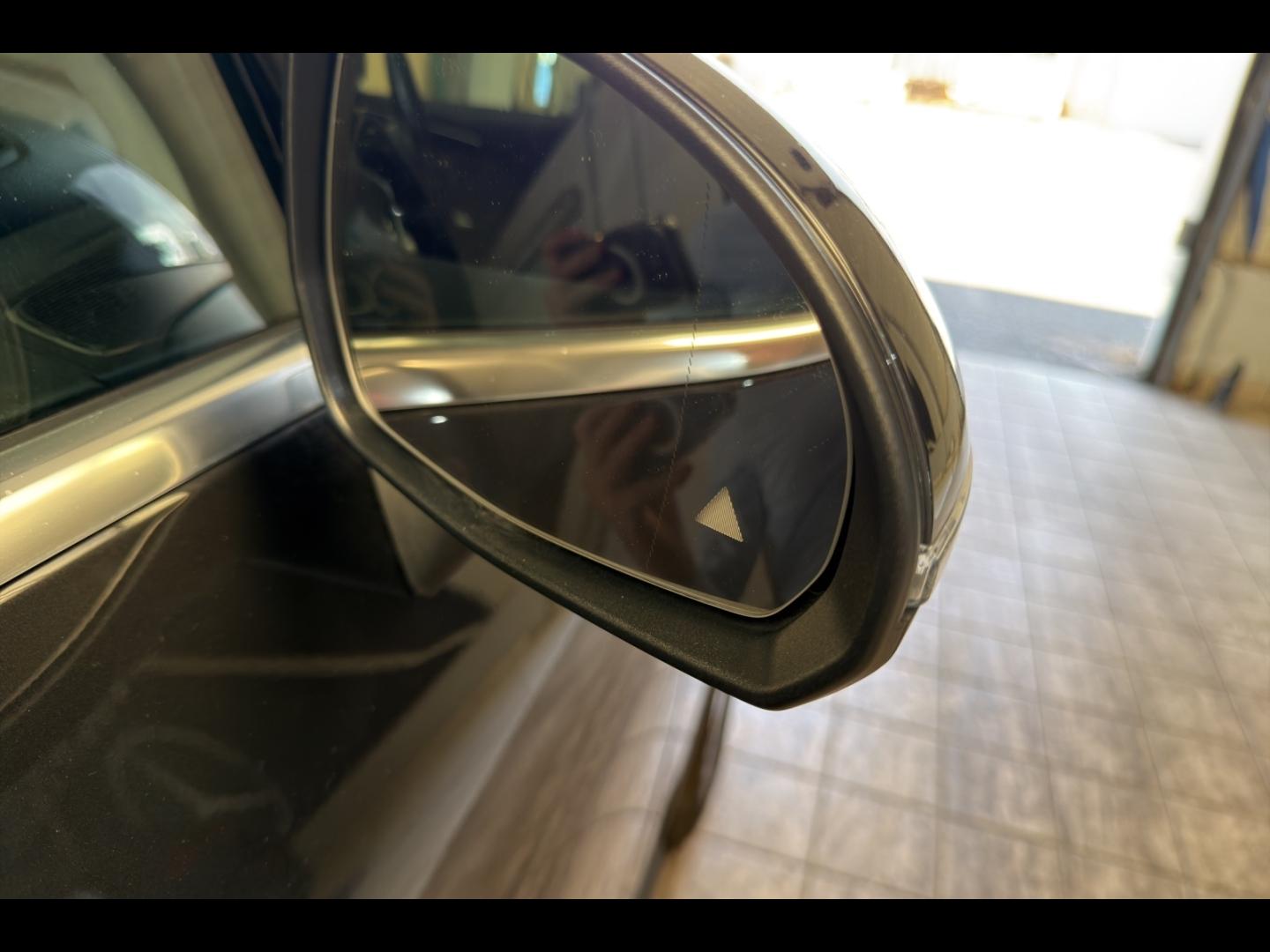 Image MERCEDES-BENZ GLC 220 d 197ch Business Line 4Matic 9G-Tronic