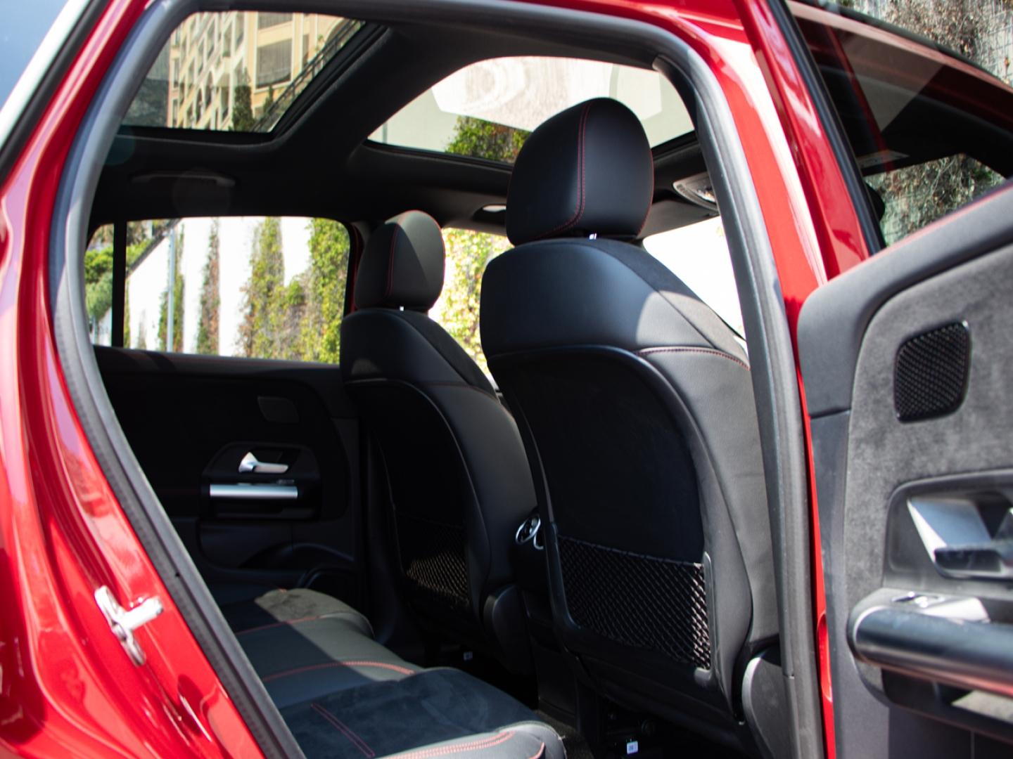 Image MERCEDES-BENZ GLA 250 e 218ch AMG Line 8G-DCT