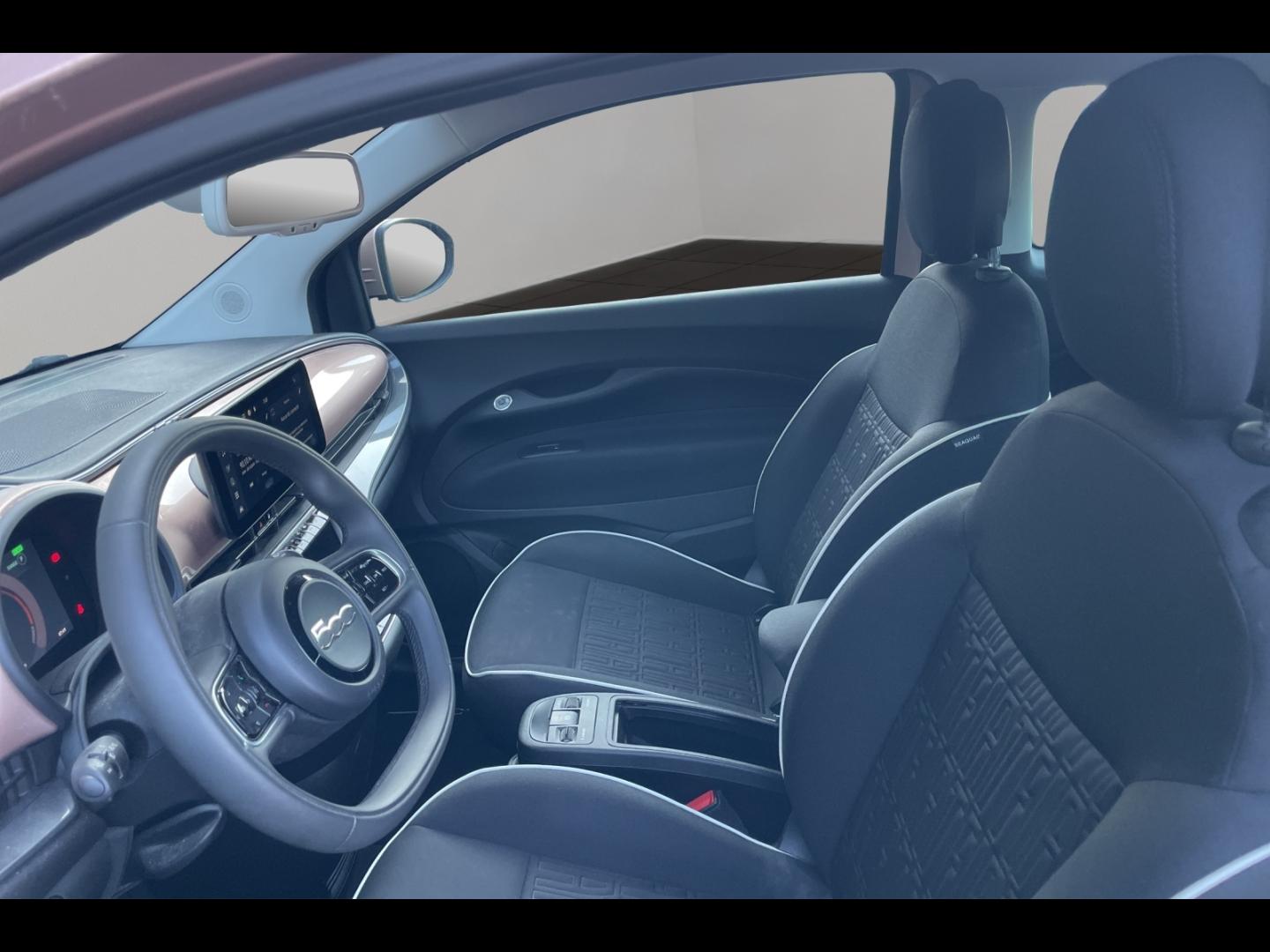 Image FIAT 500 e 118ch (RED) MY23