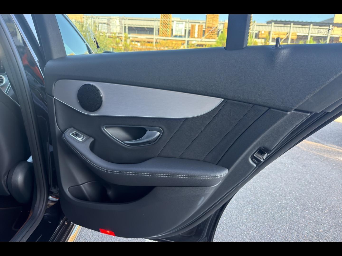 Image MERCEDES-BENZ Classe C 180 d 122ch AMG Line 9G-Tronic