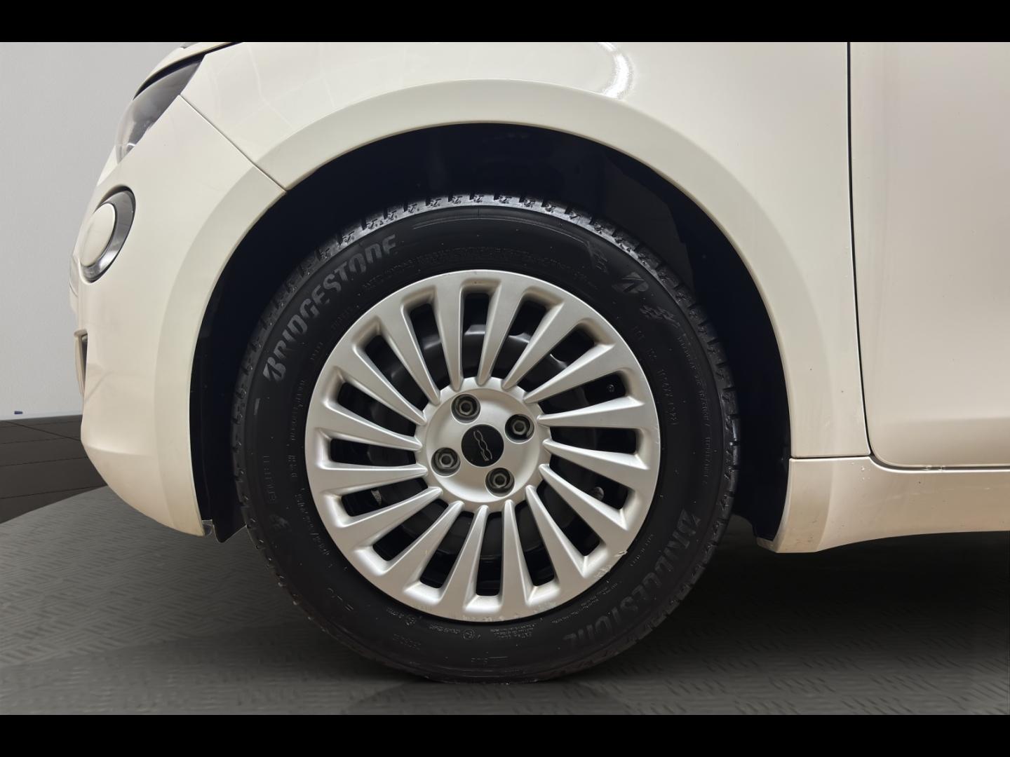 Image FIAT 500 e 95ch Action