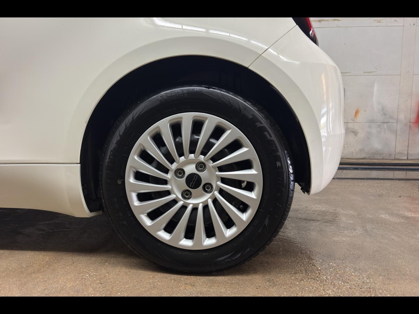 Image FIAT 500 e 95ch Action