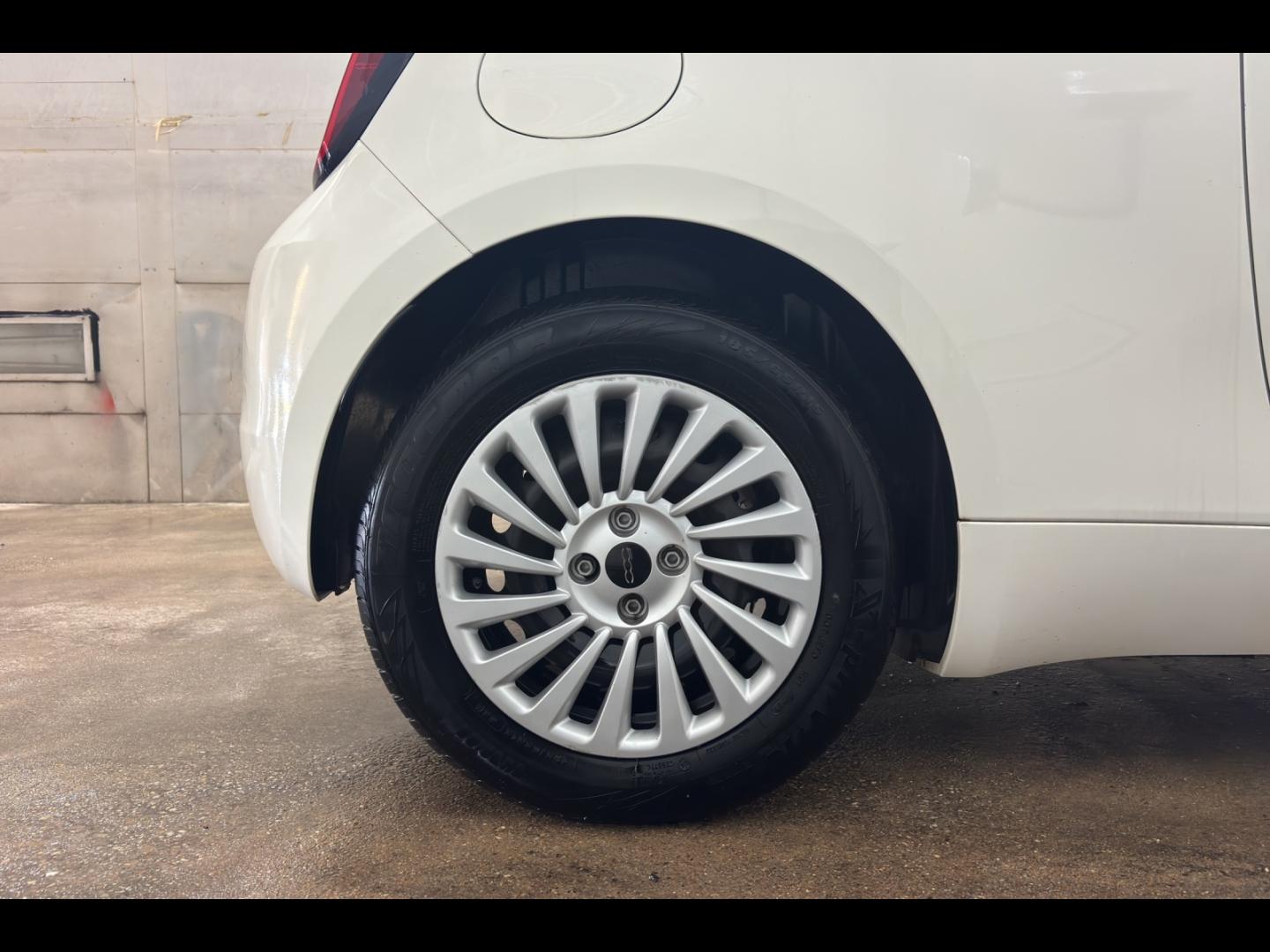 Image FIAT 500 e 95ch Action