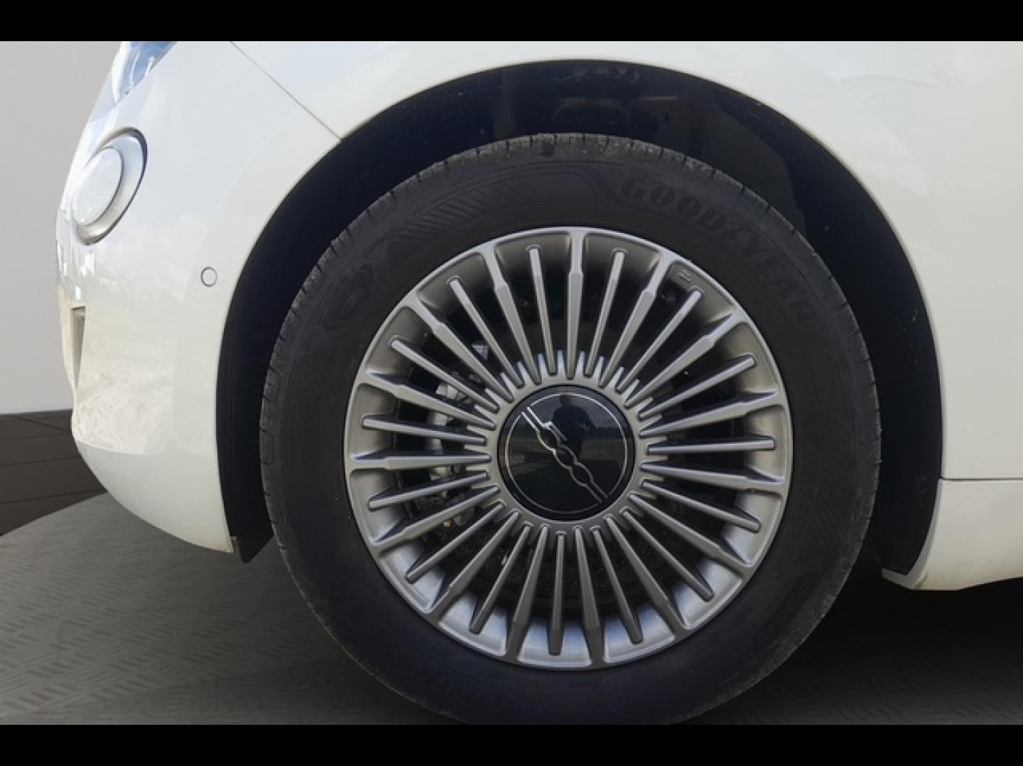 Image FIAT 500 e 95ch Pack Confort MY24