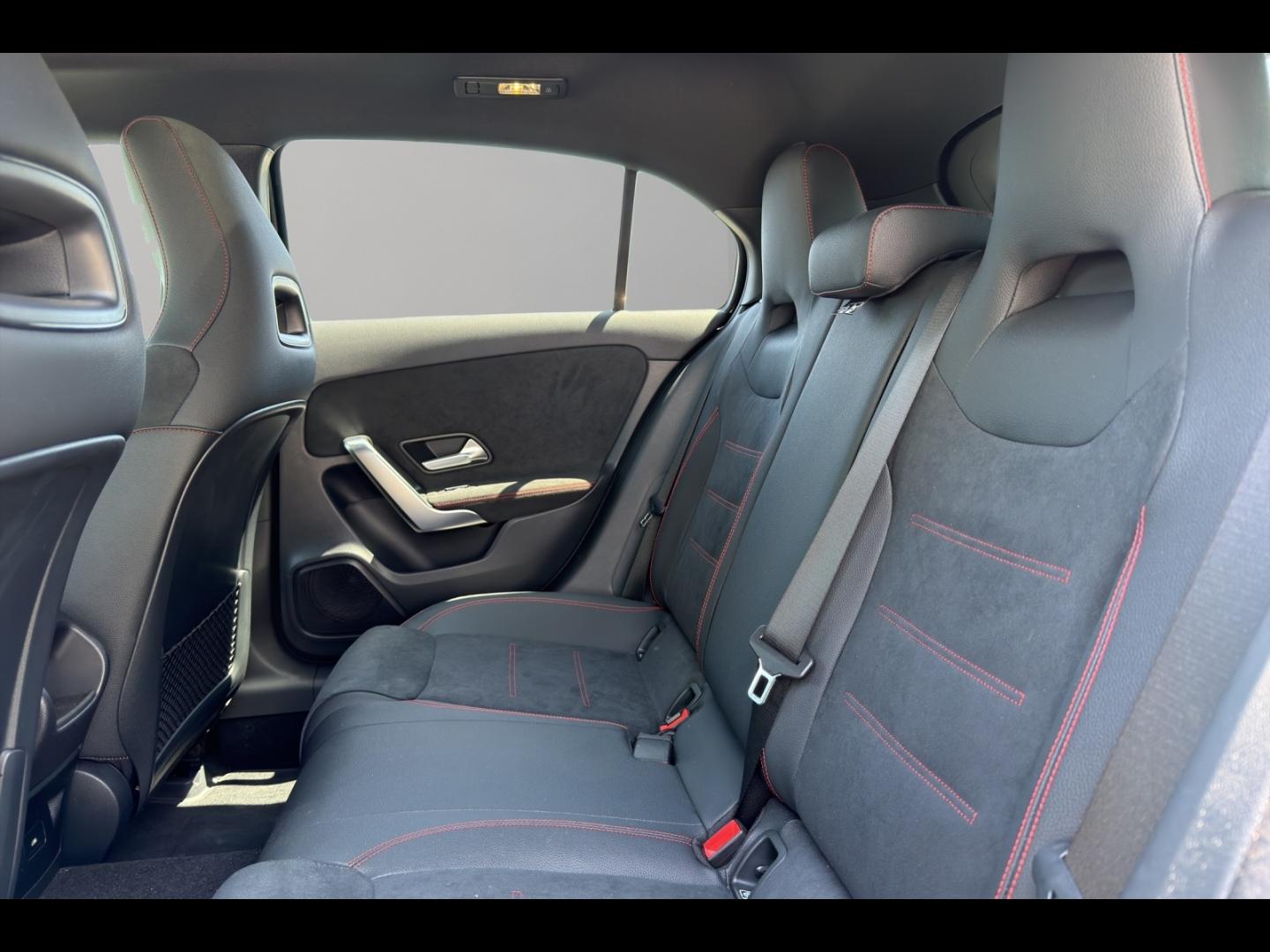 Image MERCEDES-BENZ Classe A 180 d 116ch AMG Line 8G-DCT