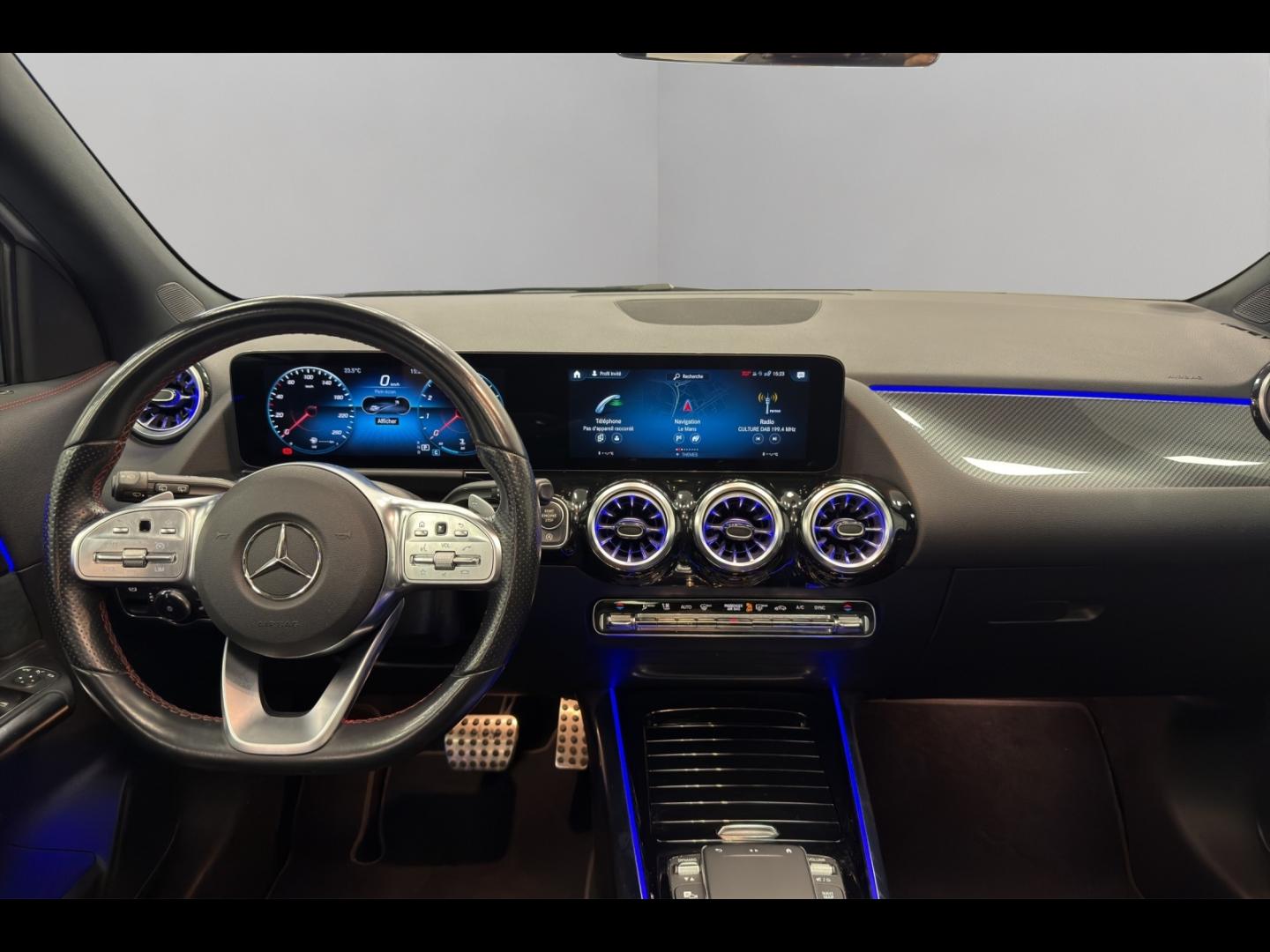 Image MERCEDES-BENZ GLA 200 163ch AMG Line 7G-DCT