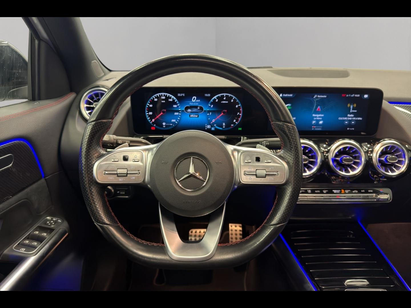 Image MERCEDES-BENZ GLA 200 163ch AMG Line 7G-DCT
