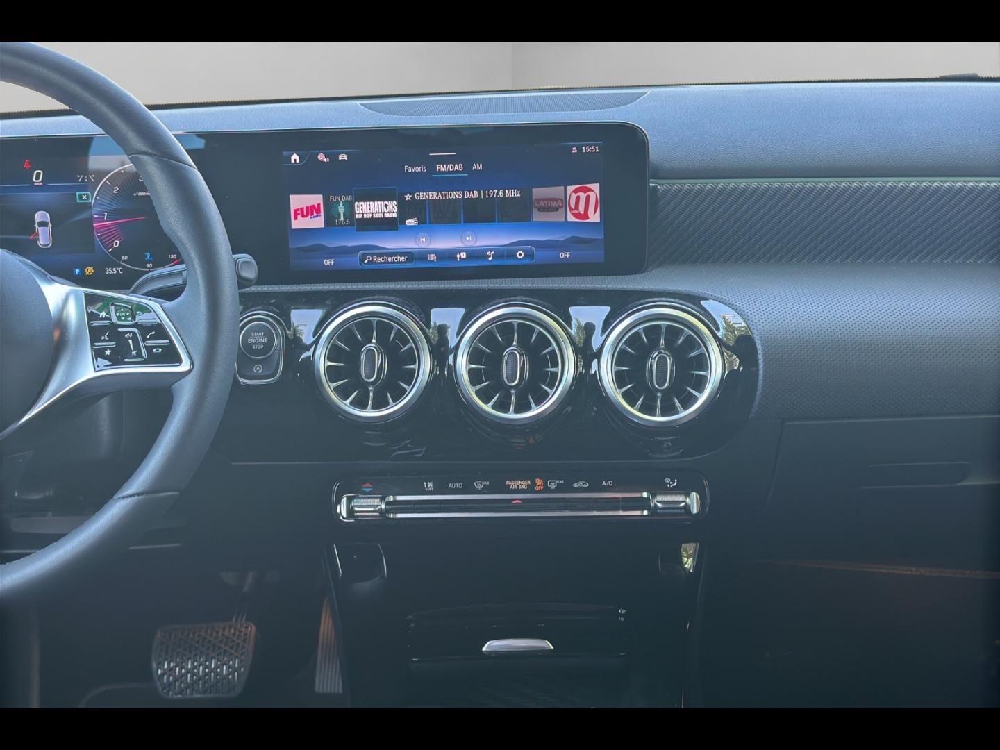 Image MERCEDES-BENZ Classe A 180 d 116ch Progressive Line 8G-DCT