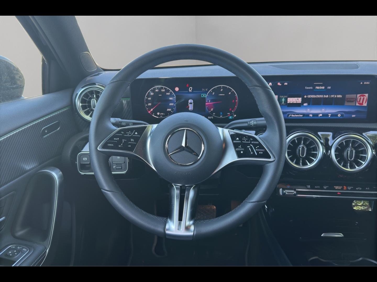 Image MERCEDES-BENZ Classe A 180 d 116ch Progressive Line 8G-DCT