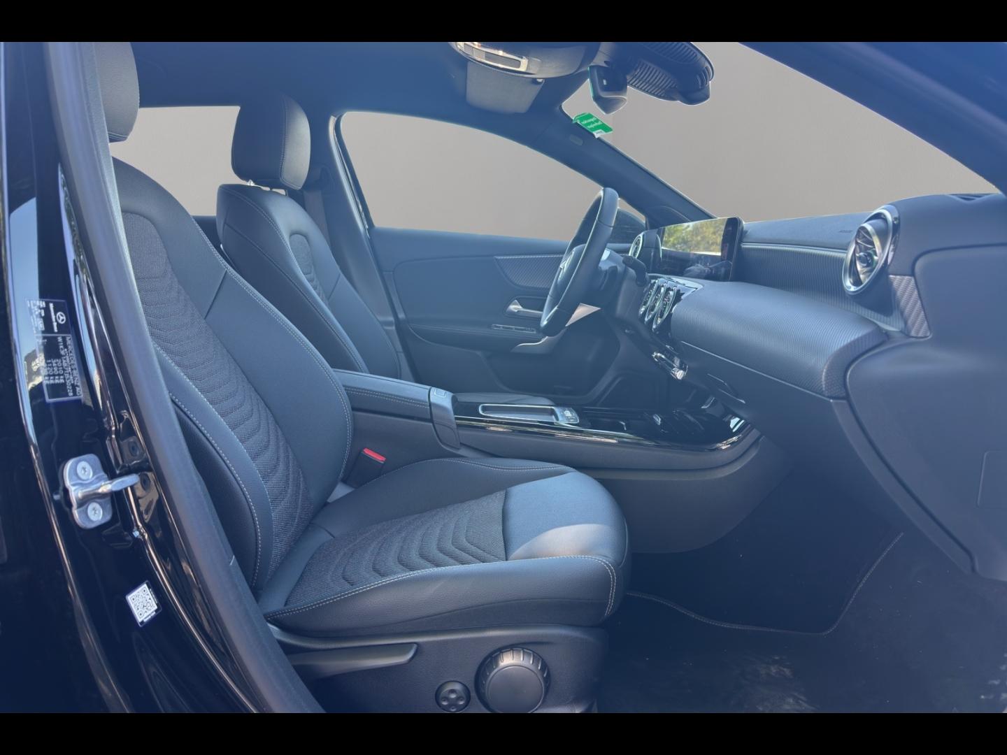 Image MERCEDES-BENZ Classe A 180 d 116ch Progressive Line 8G-DCT