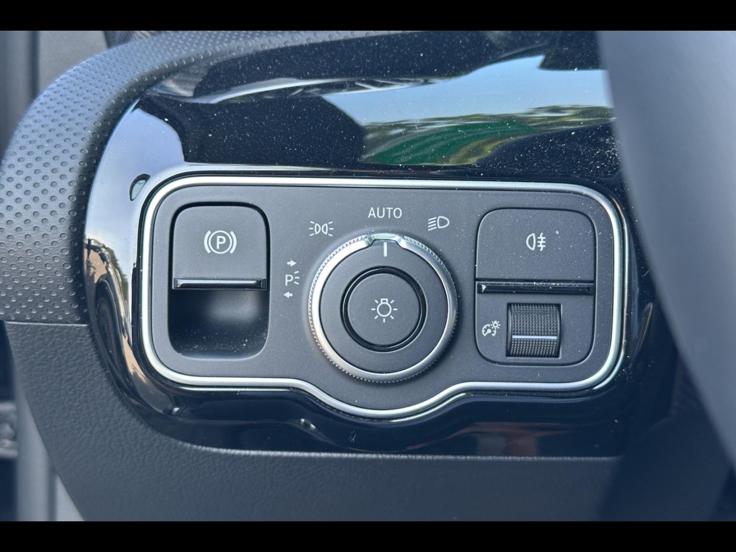 Image MERCEDES-BENZ Classe A 180 d 116ch Progressive Line 8G-DCT