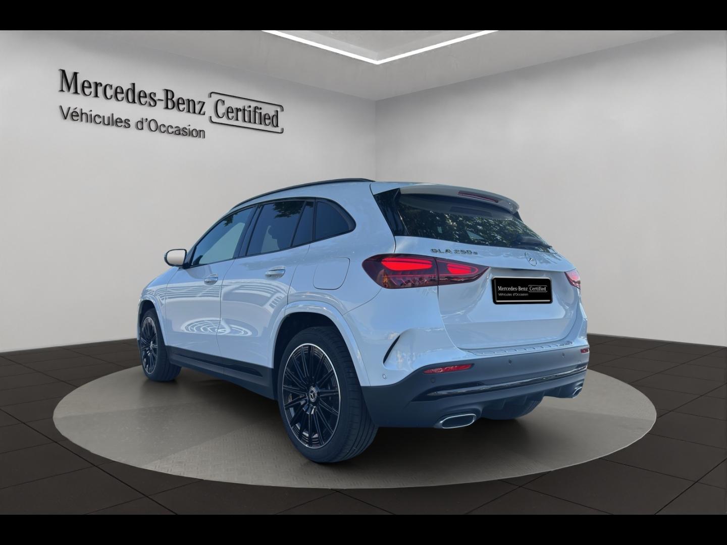 Image MERCEDES-BENZ GLA 250 e 218ch AMG Line 8G-DCT