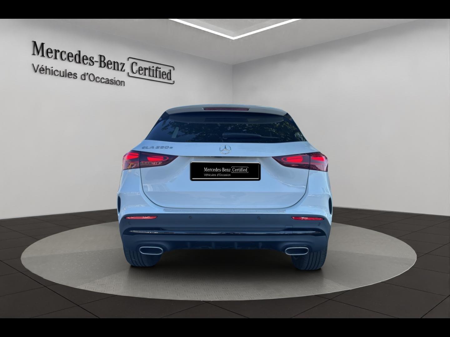 Image MERCEDES-BENZ GLA 250 e 218ch AMG Line 8G-DCT