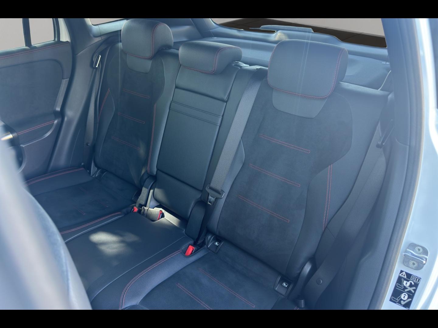 Image MERCEDES-BENZ GLA 250 e 218ch AMG Line 8G-DCT