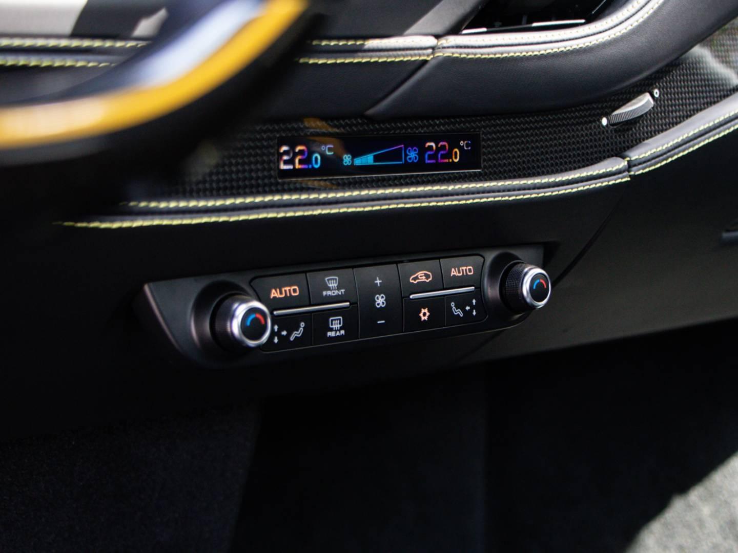 Image FERRARI F8 SPIDER V8 3.9 Biturbo