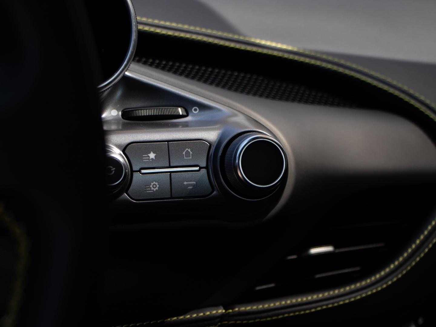 Image FERRARI F8 SPIDER V8 3.9 Biturbo